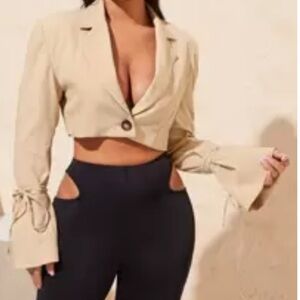 SHEIN Beige Cropped Blazer